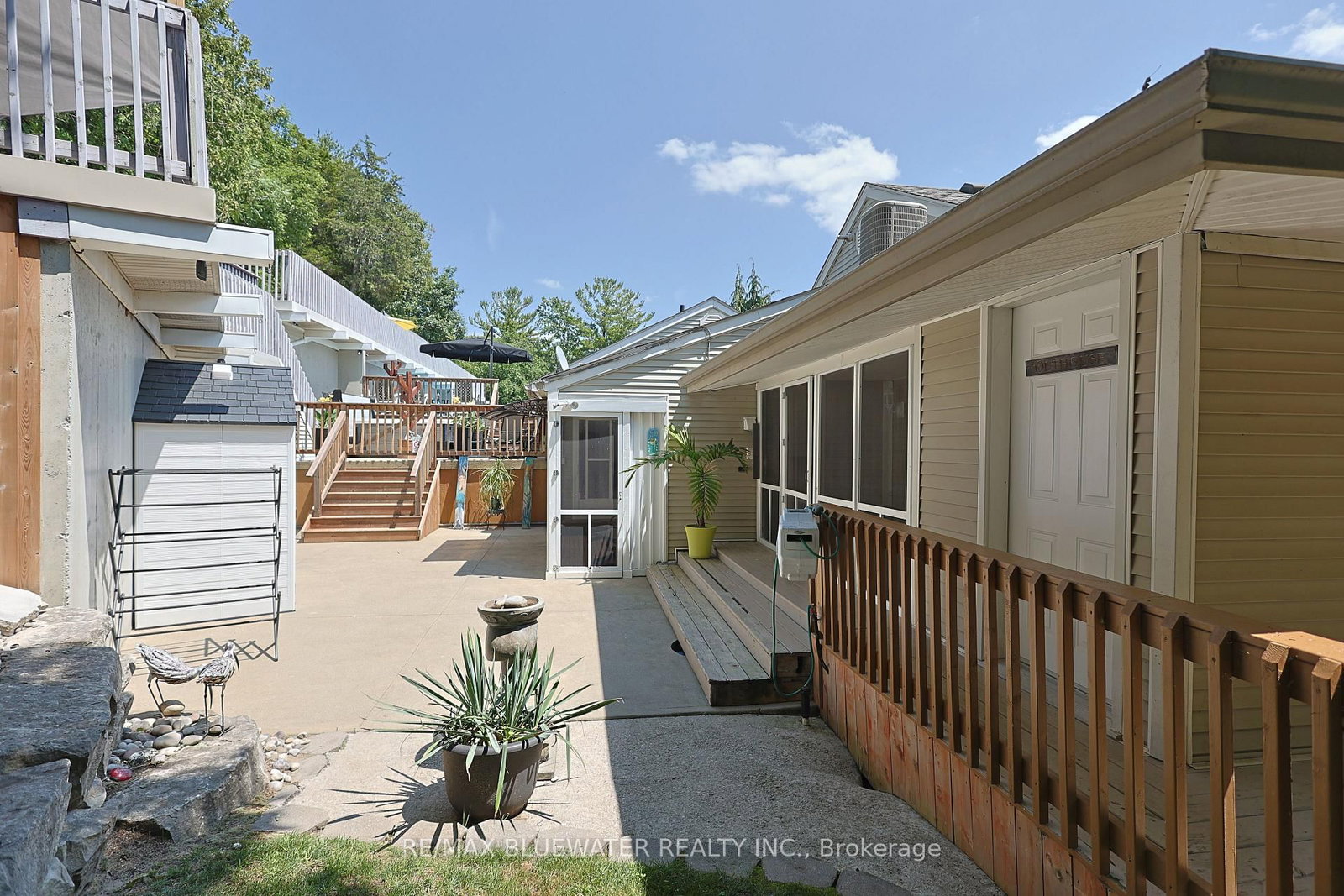7196 Outer Drive • Lambton Shores, ON photo 43