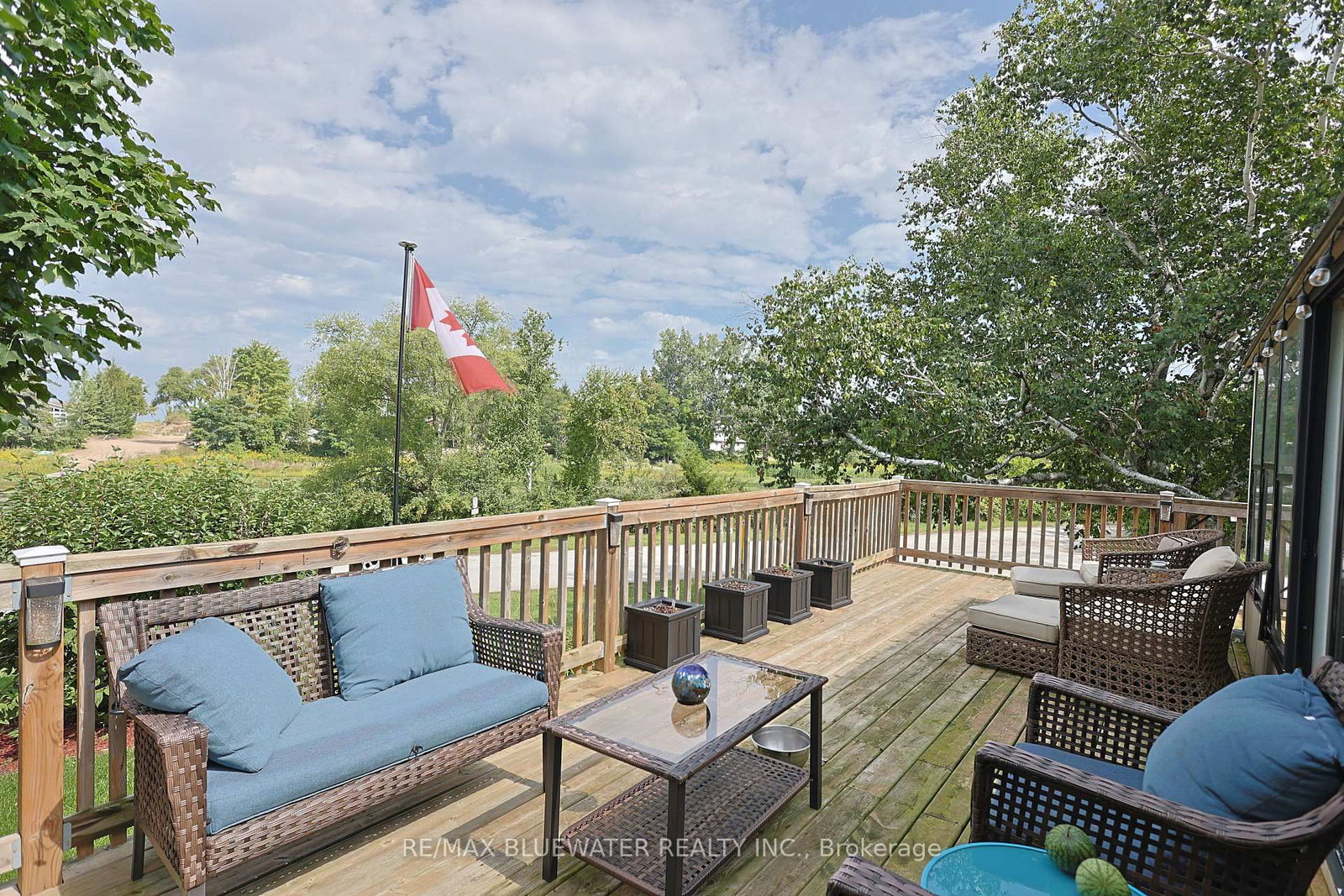 9997 Edward Street • Lambton Shores, ON photo 16
