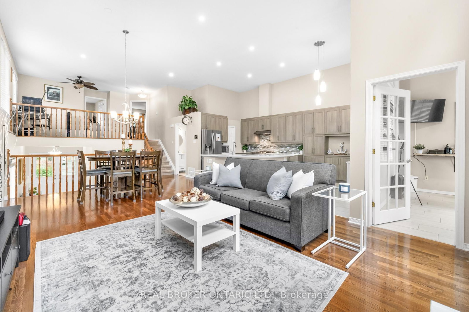 132 Macassa Circle • Ottawa, ON photo 16