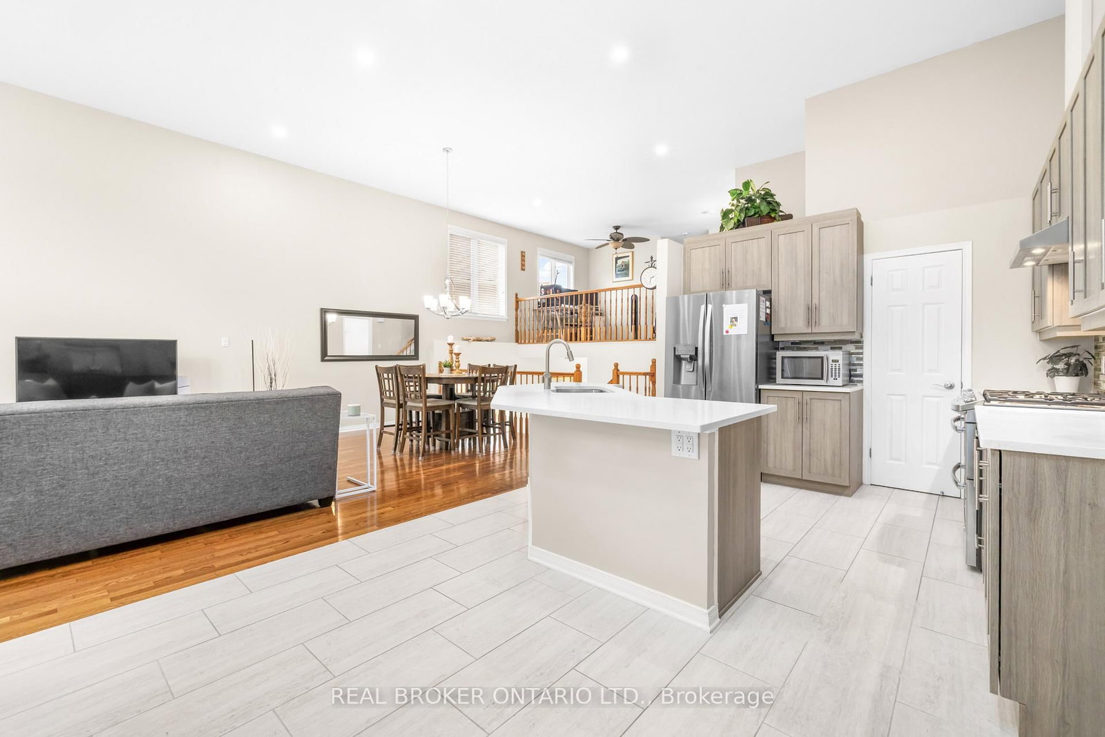 132 Macassa Circle • Ottawa, ON photo 21