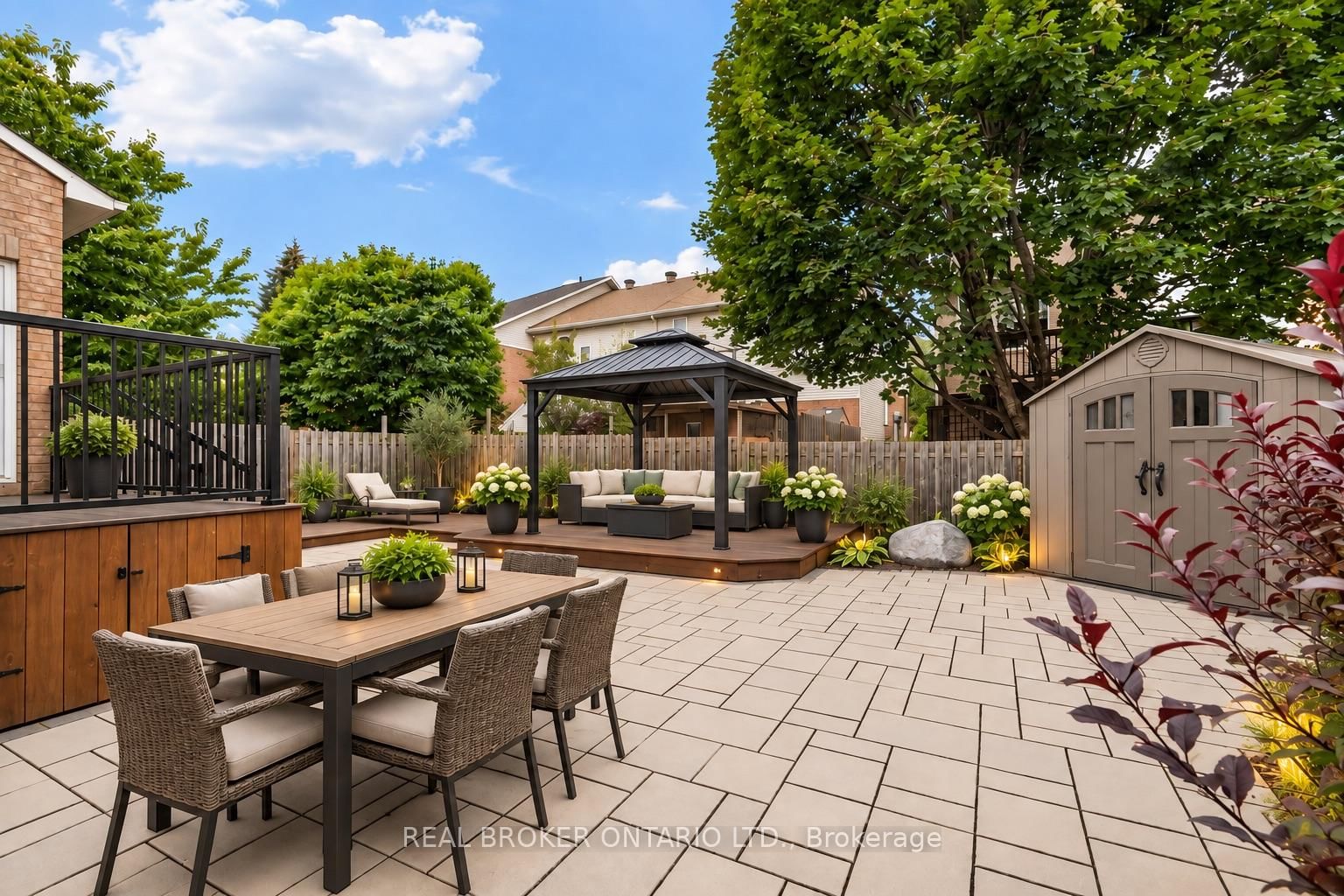 132 Macassa Circle • Ottawa, ON photo 5