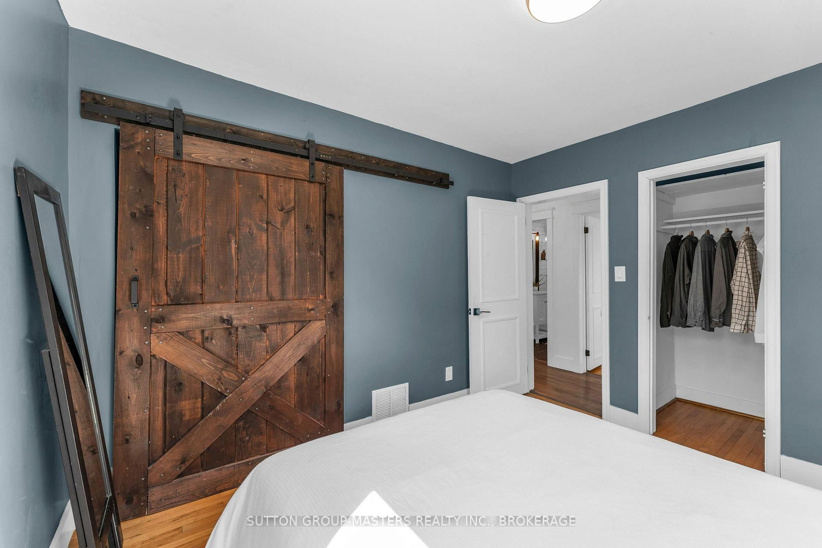 945 Victoria Street • Kingston, ON photo 16