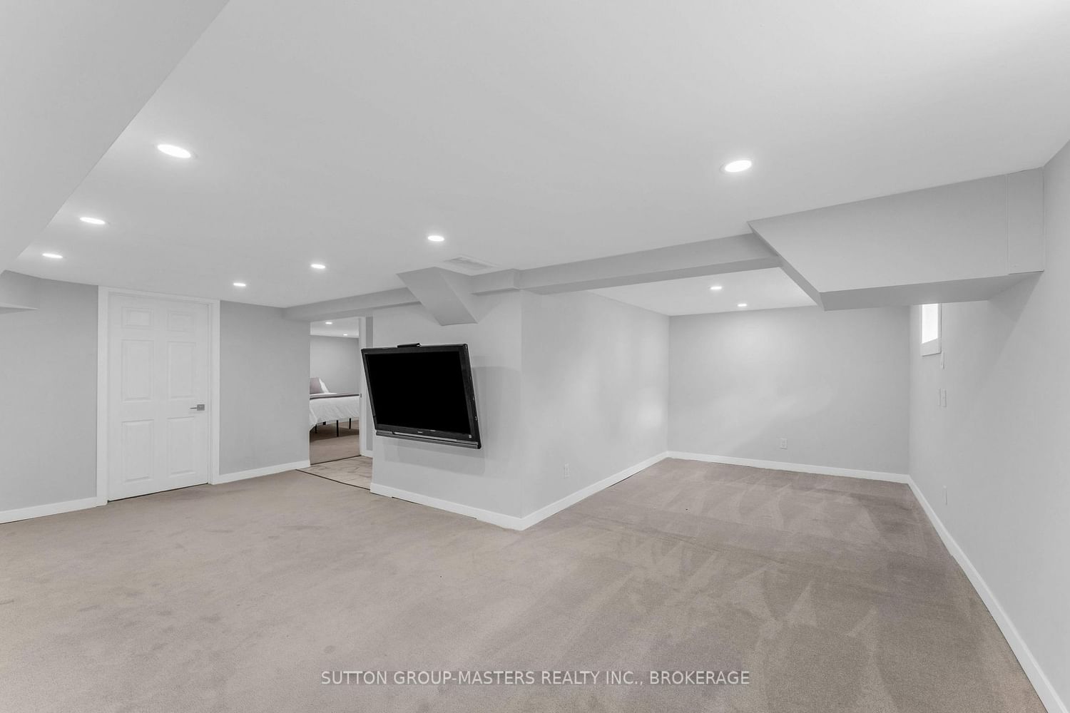 945 Victoria Street • Kingston, ON photo 23