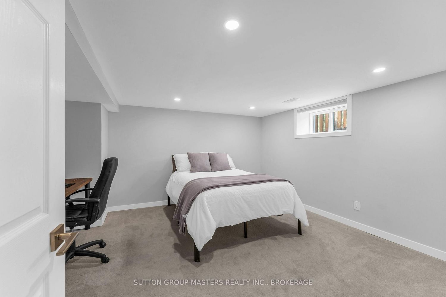 945 Victoria Street • Kingston, ON photo 27
