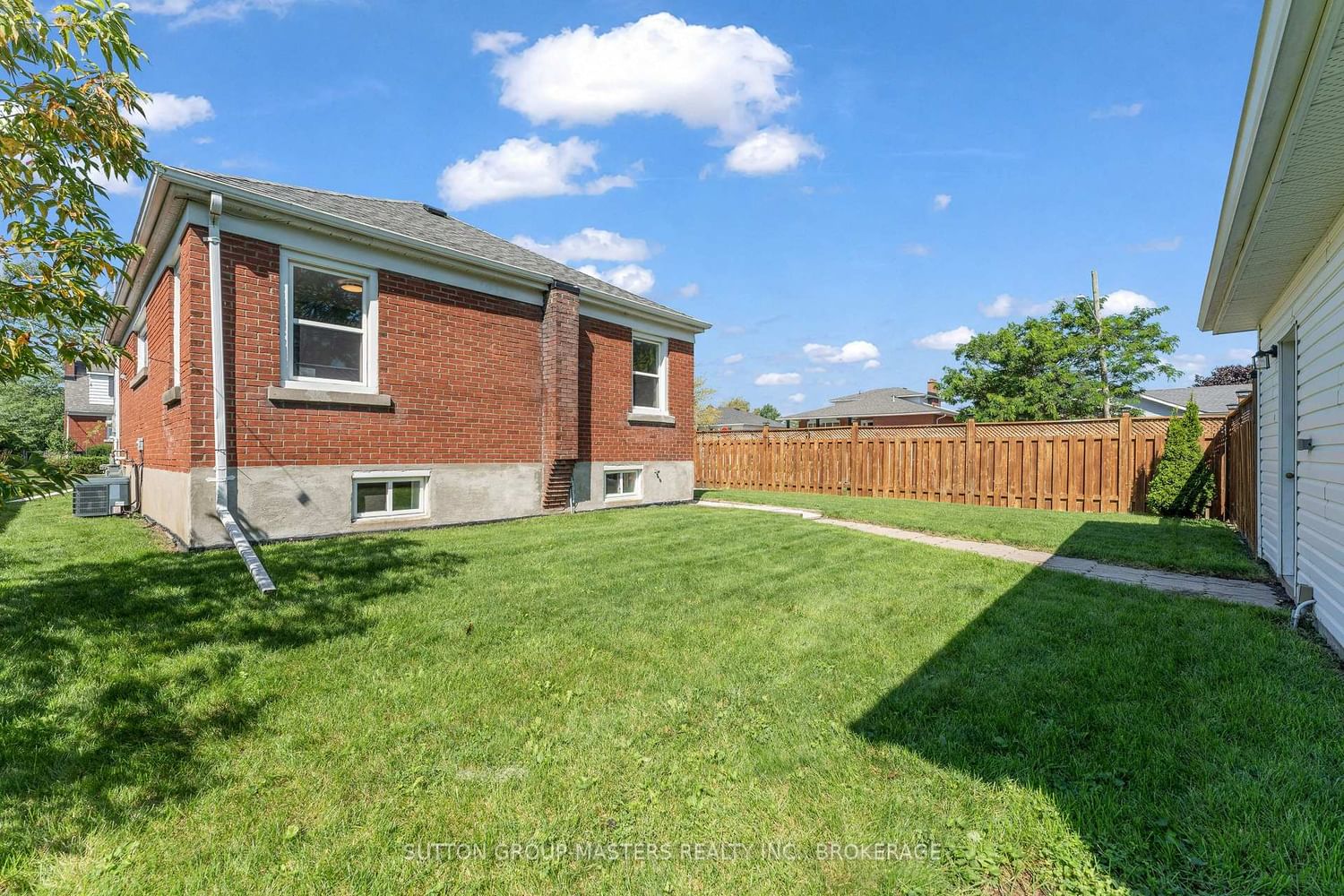 945 Victoria Street • Kingston, ON photo 33