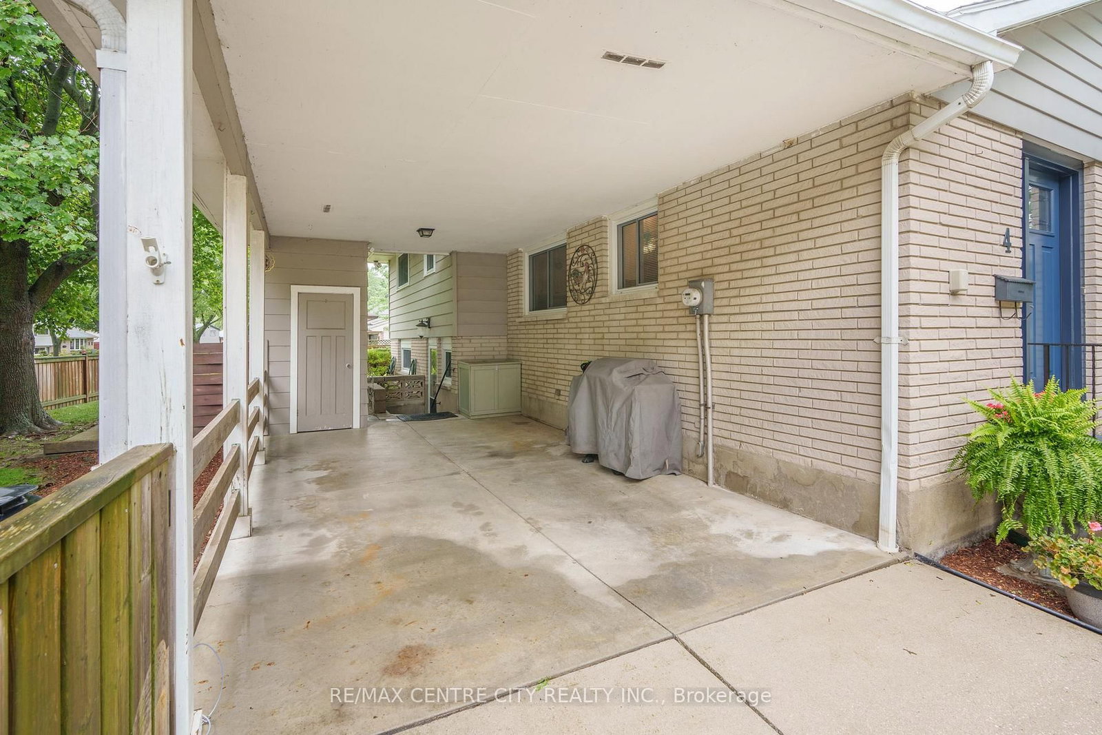 4 Quail Place • Chatham-Kent, ON photo 2