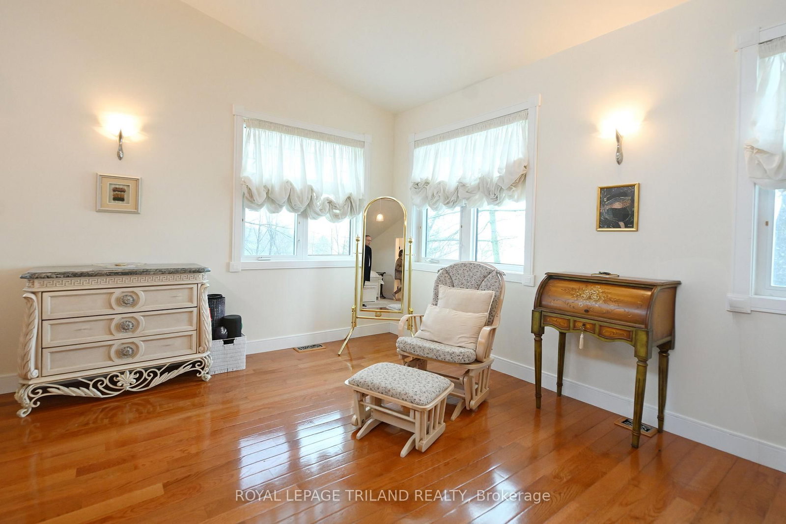 7570 Talbot Trail • Chatham-Kent, ON photo 19