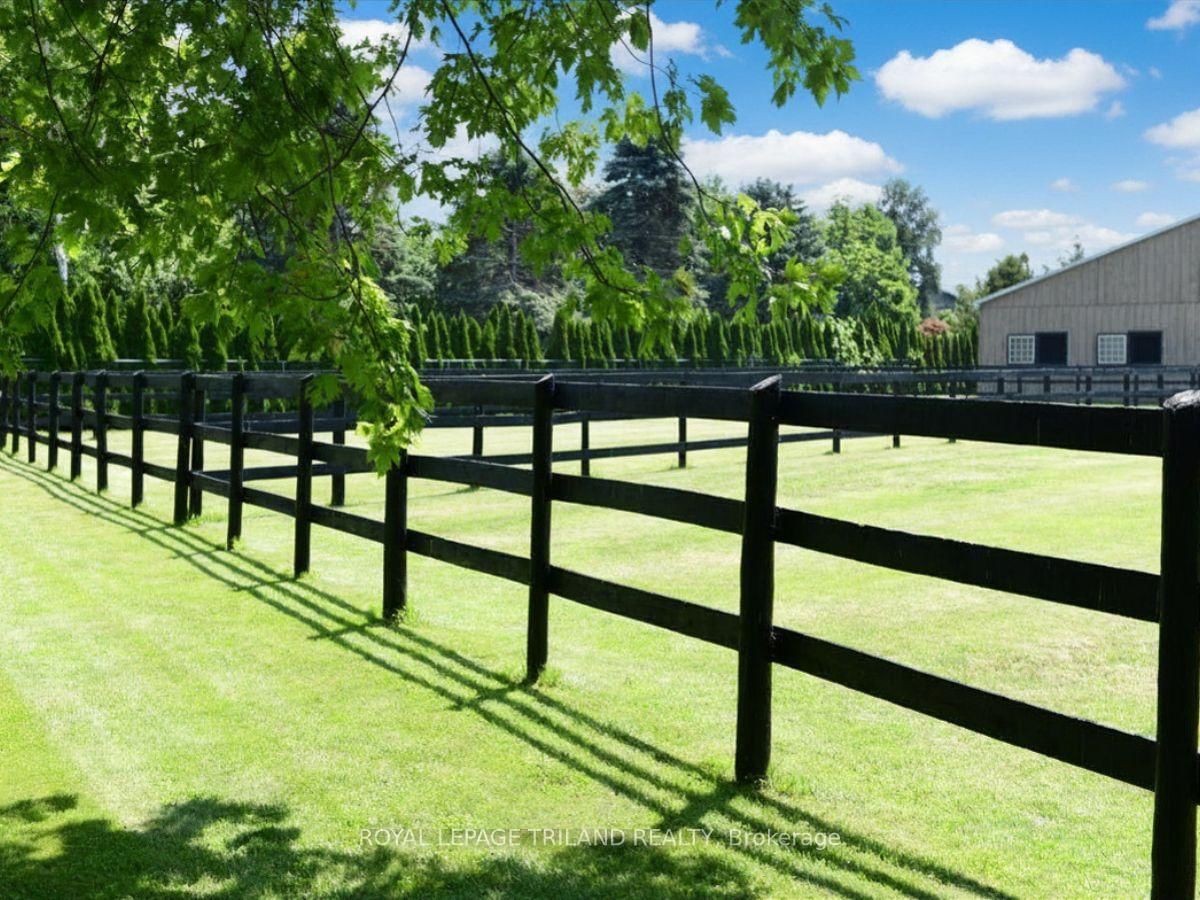 7570 Talbot Trail • Chatham-Kent, ON photo 26