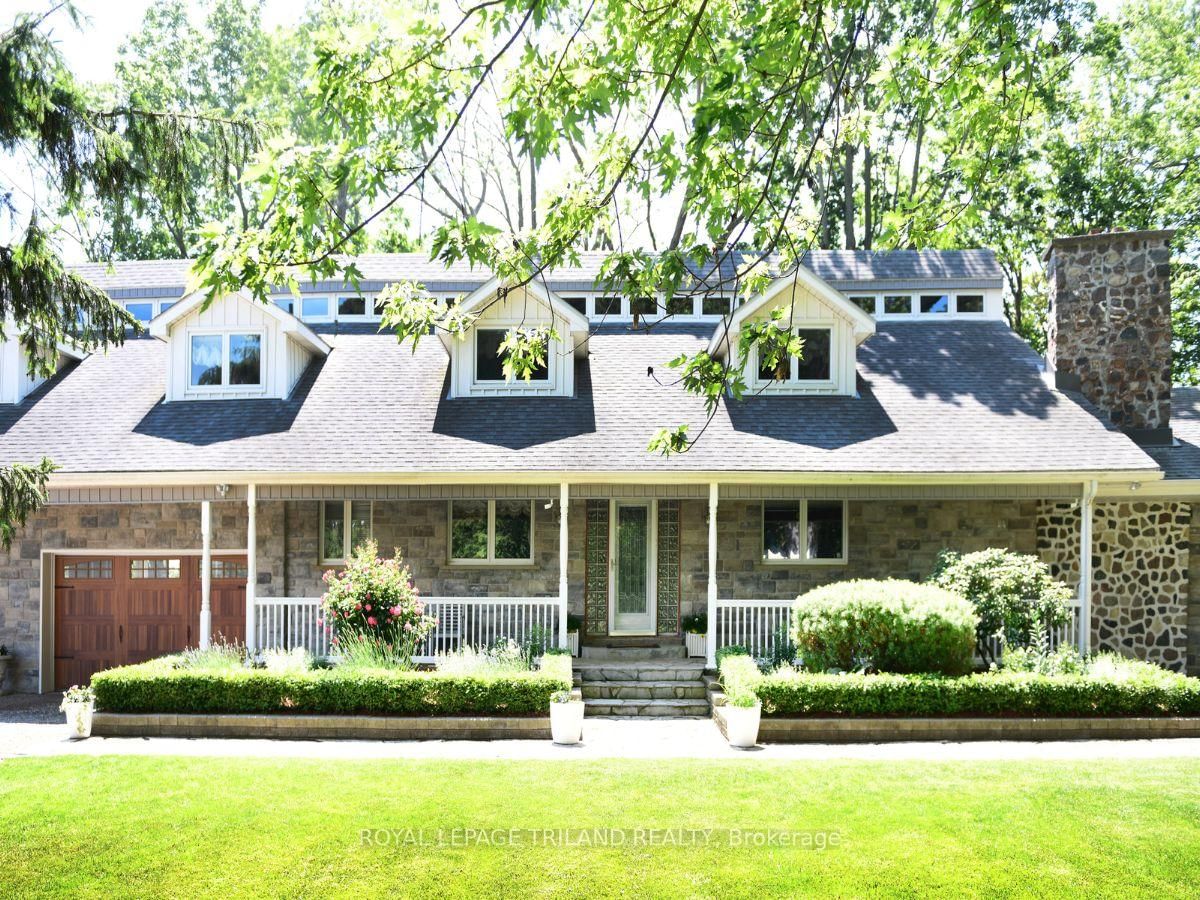 7570 Talbot Trail • Chatham-Kent, ON photo 3