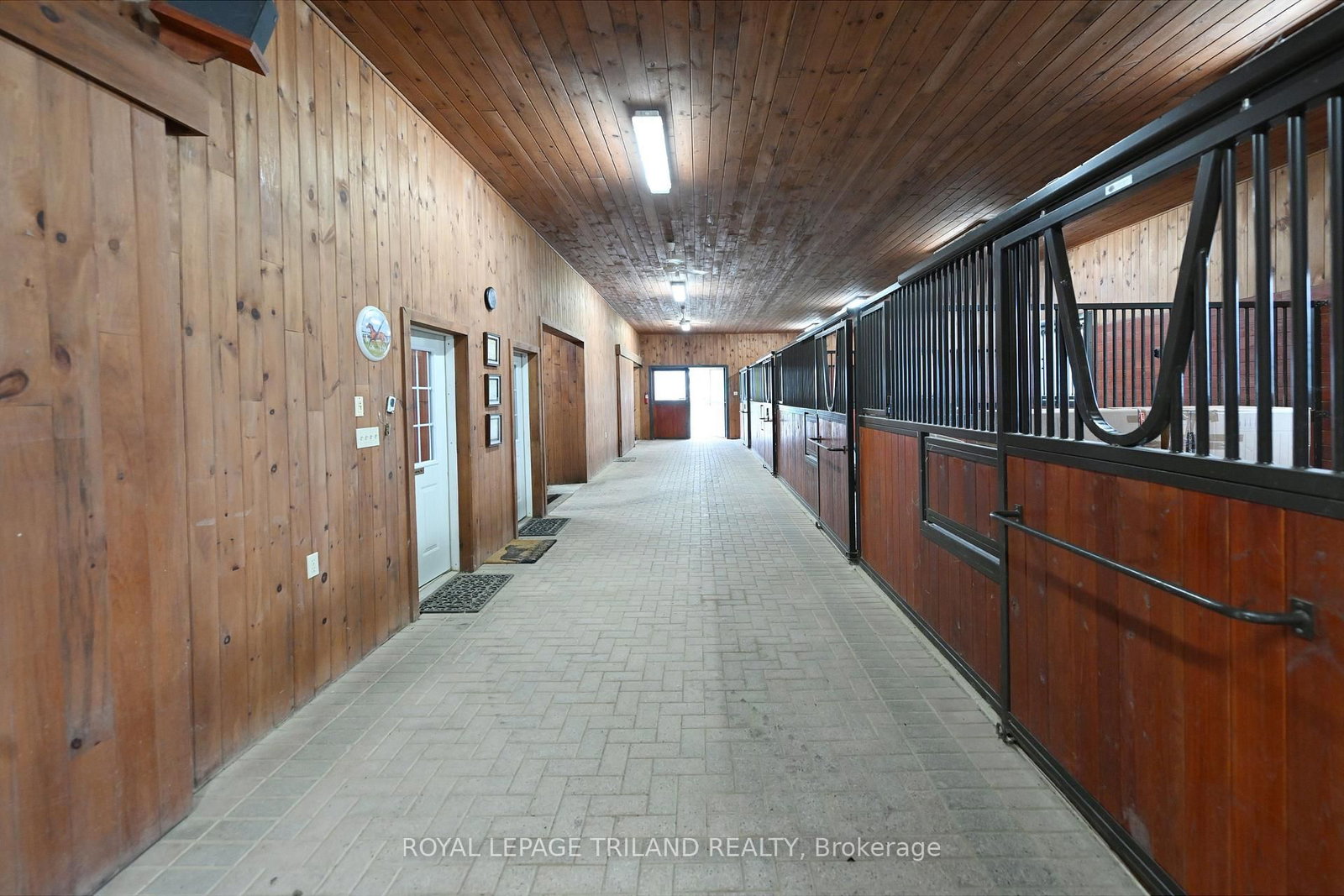7570 Talbot Trail • Chatham-Kent, ON photo 30