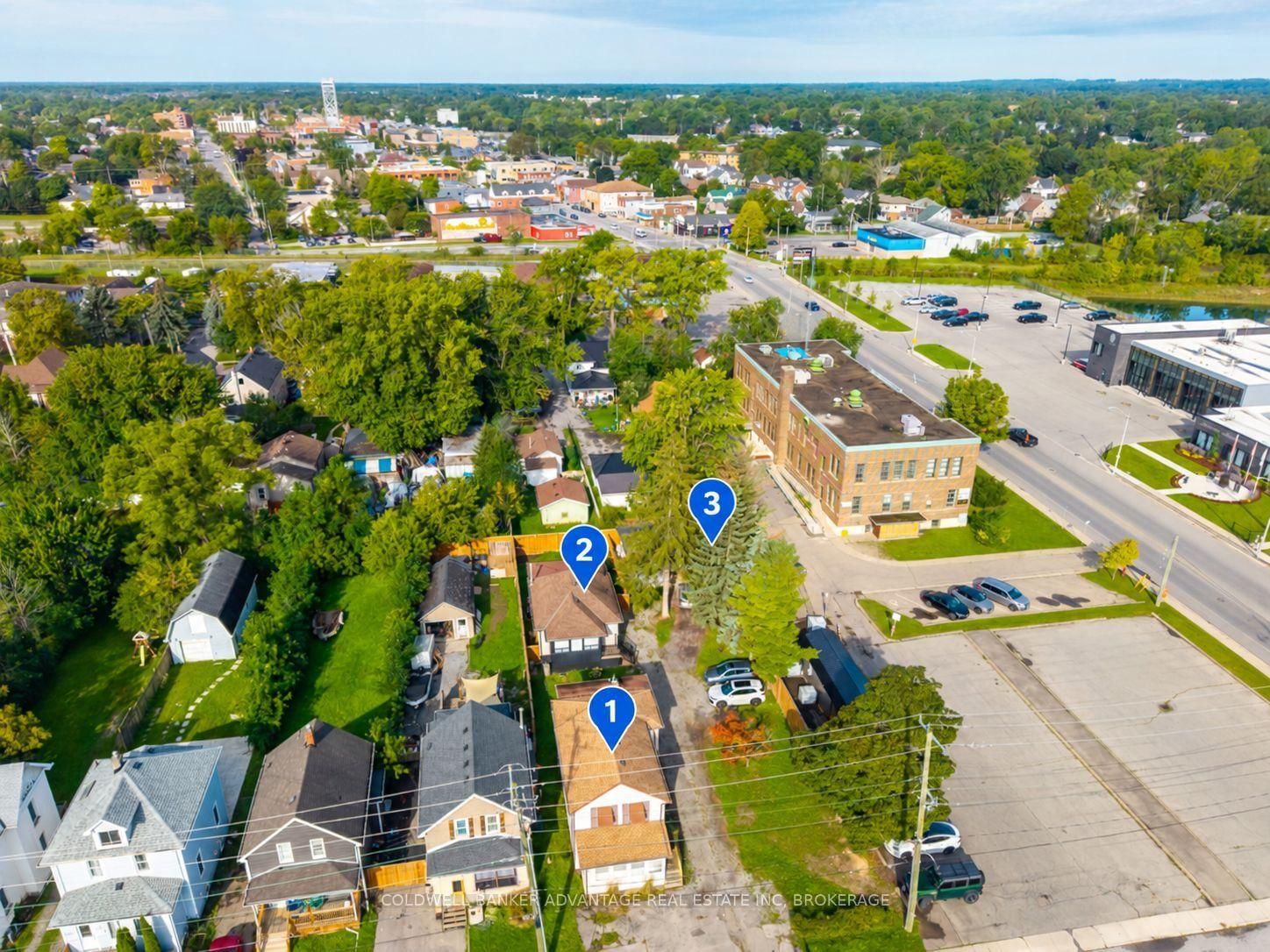 15 Duncan Street • Welland, ON photo 3