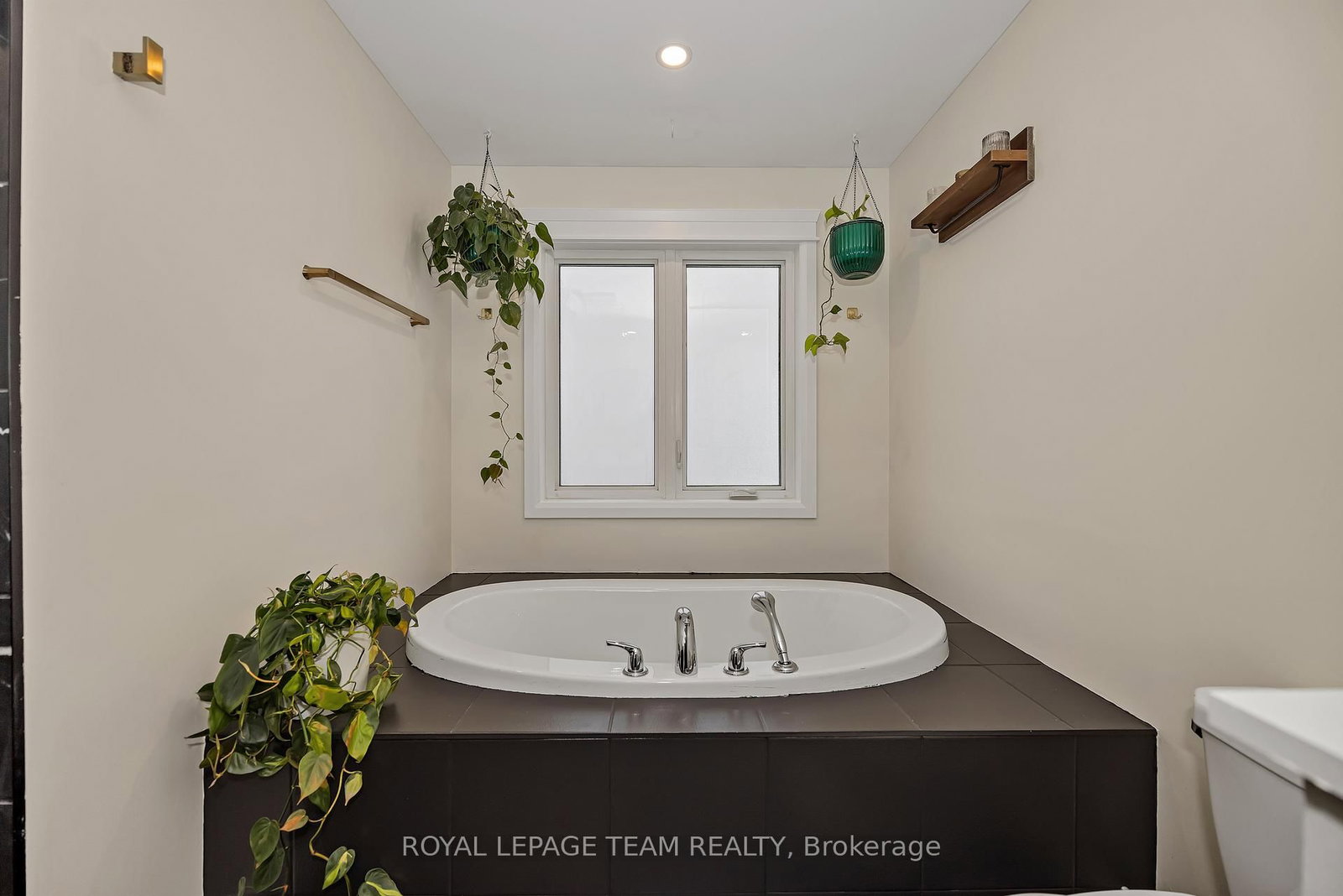 2842 Grand Canal Street • Ottawa, ON photo 24
