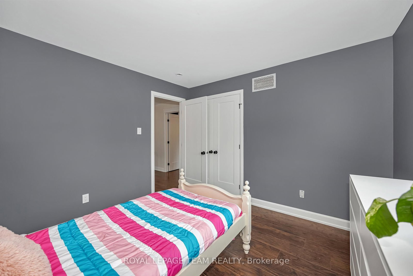 2842 Grand Canal Street • Ottawa, ON photo 26