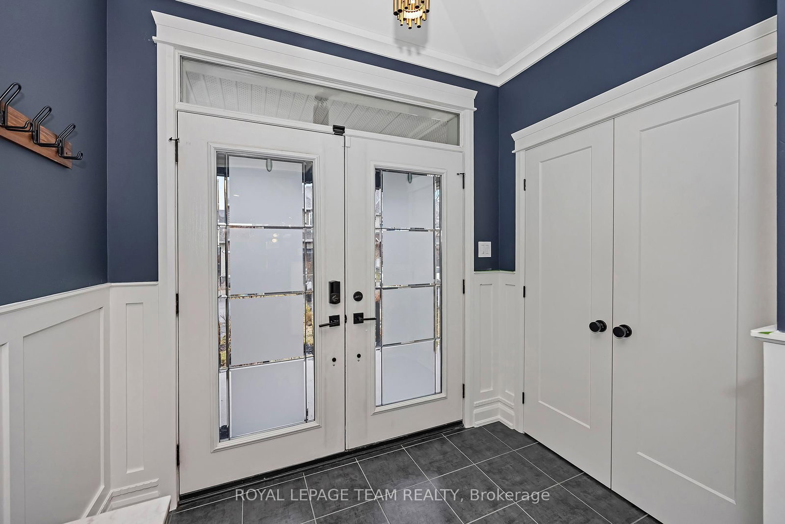 2842 Grand Canal Street • Ottawa, ON photo 3