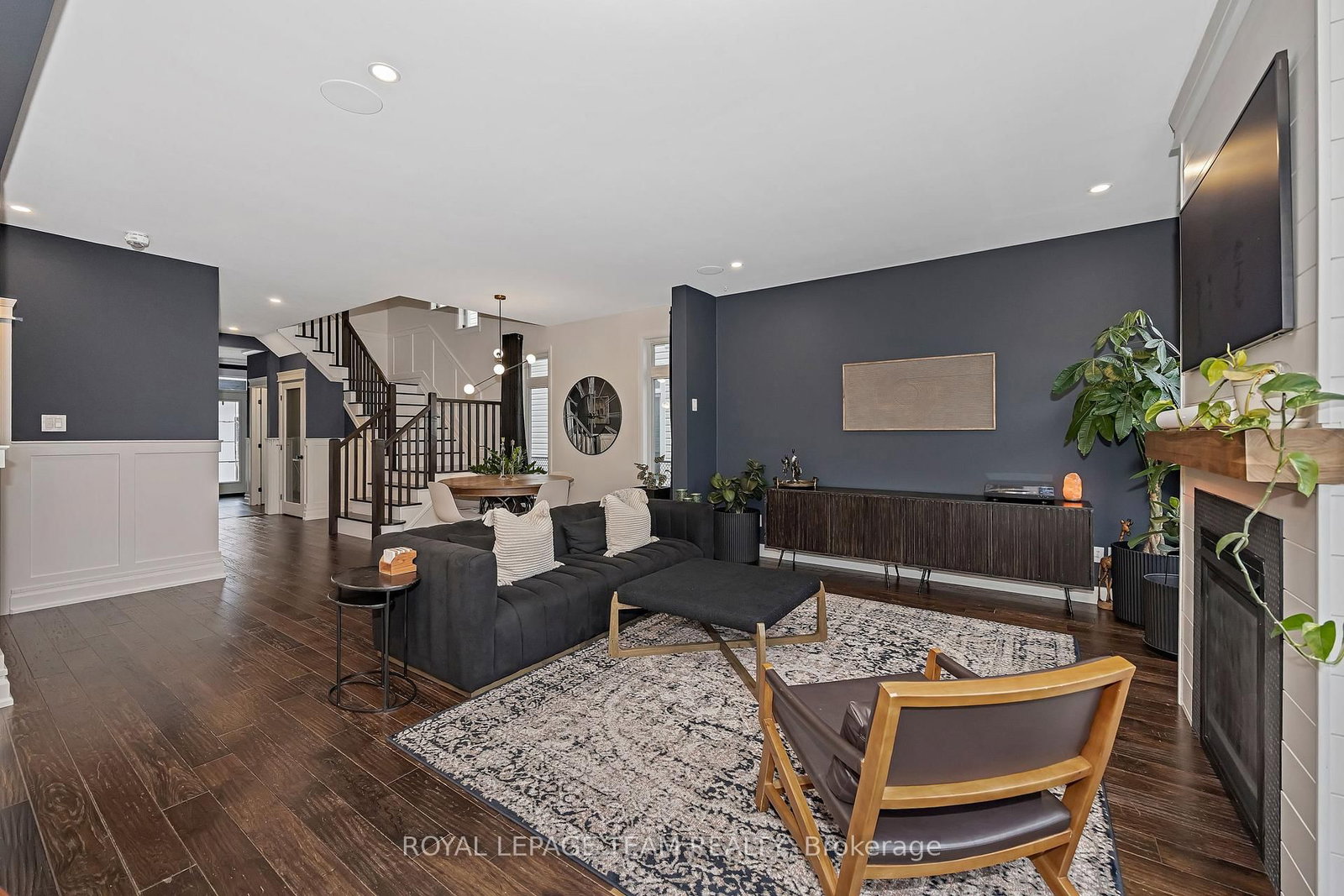 2842 Grand Canal Street • Ottawa, ON photo 8