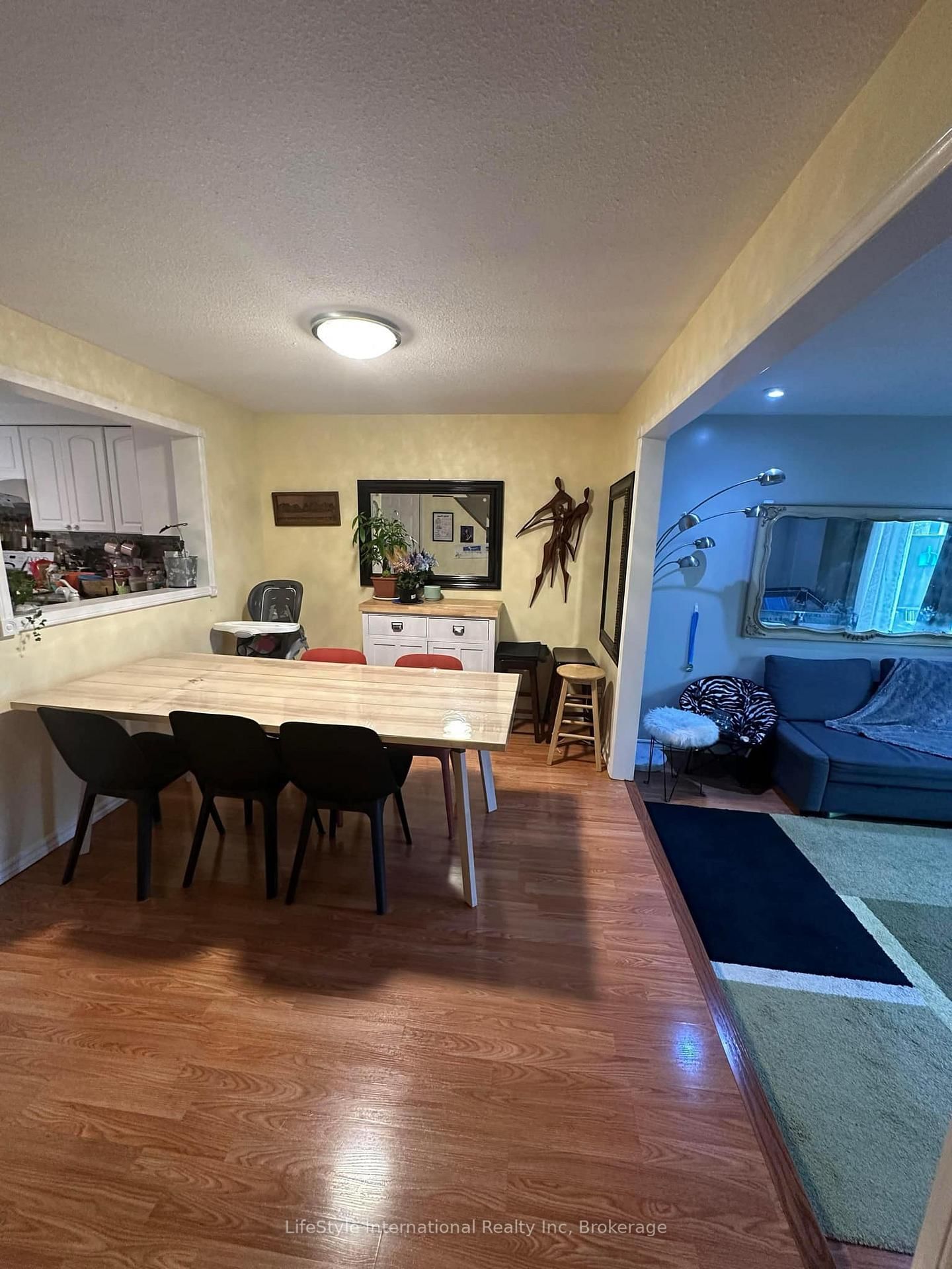 5982 Dunn Street • #4 • Niagara Falls, ON photo 4