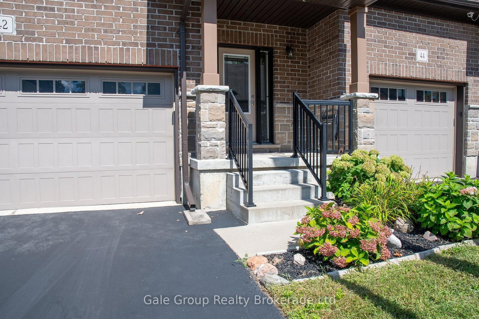 42 Serviceberry Lane • Norfolk, ON photo 4