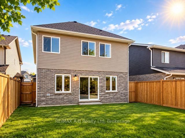 45 ROBERTSON Drive • Stratford, ON photo 2