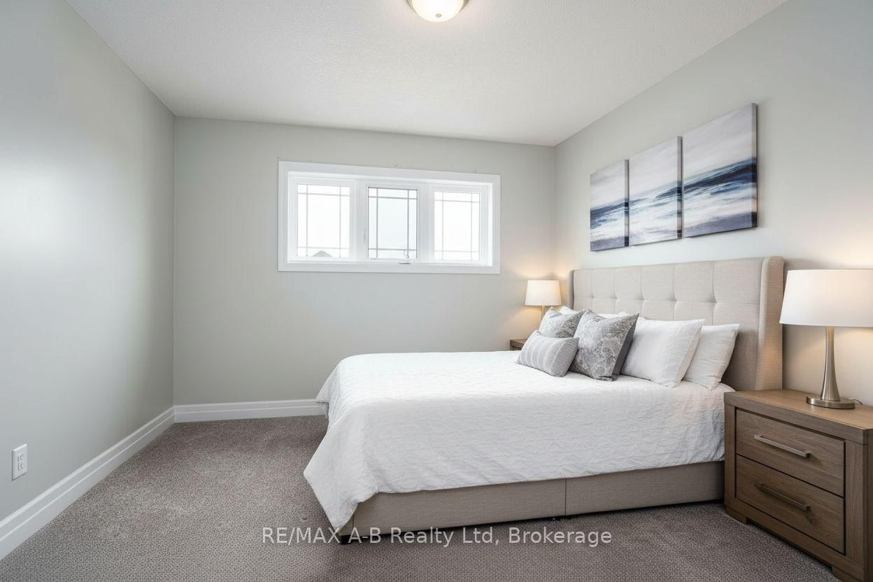 45 ROBERTSON Drive • Stratford, ON photo 26