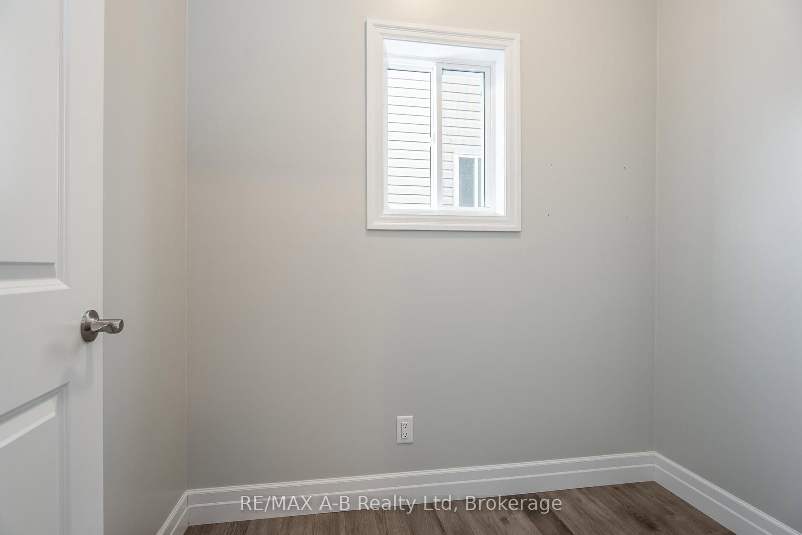 45 ROBERTSON Drive • Stratford, ON photo 36