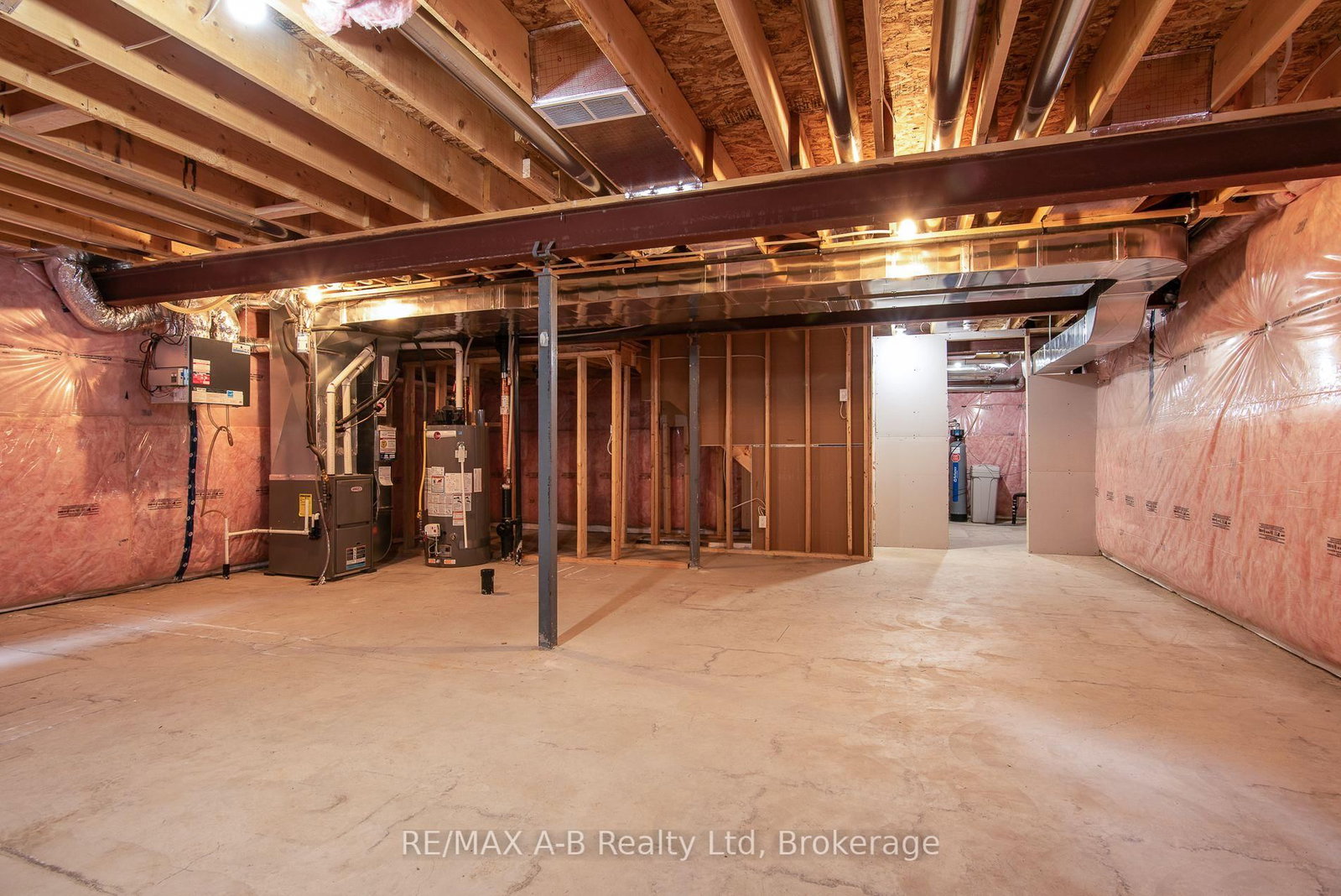 45 ROBERTSON Drive • Stratford, ON photo 38