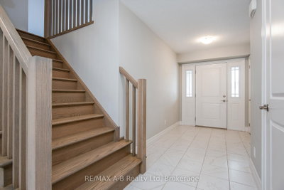 45 ROBERTSON Drive • Stratford, ON photo 6