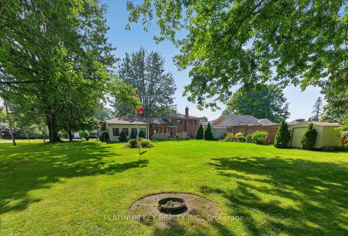 2392 London Street • Strathroy-Caradoc, ON photo 20