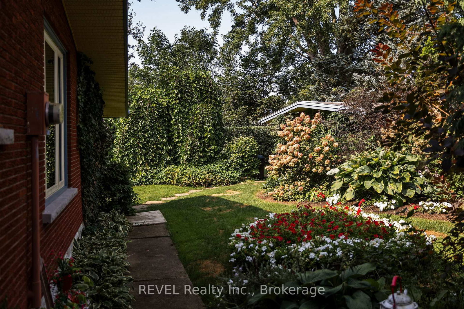 7 Glenayr Place • St. Catharines, ON photo 48