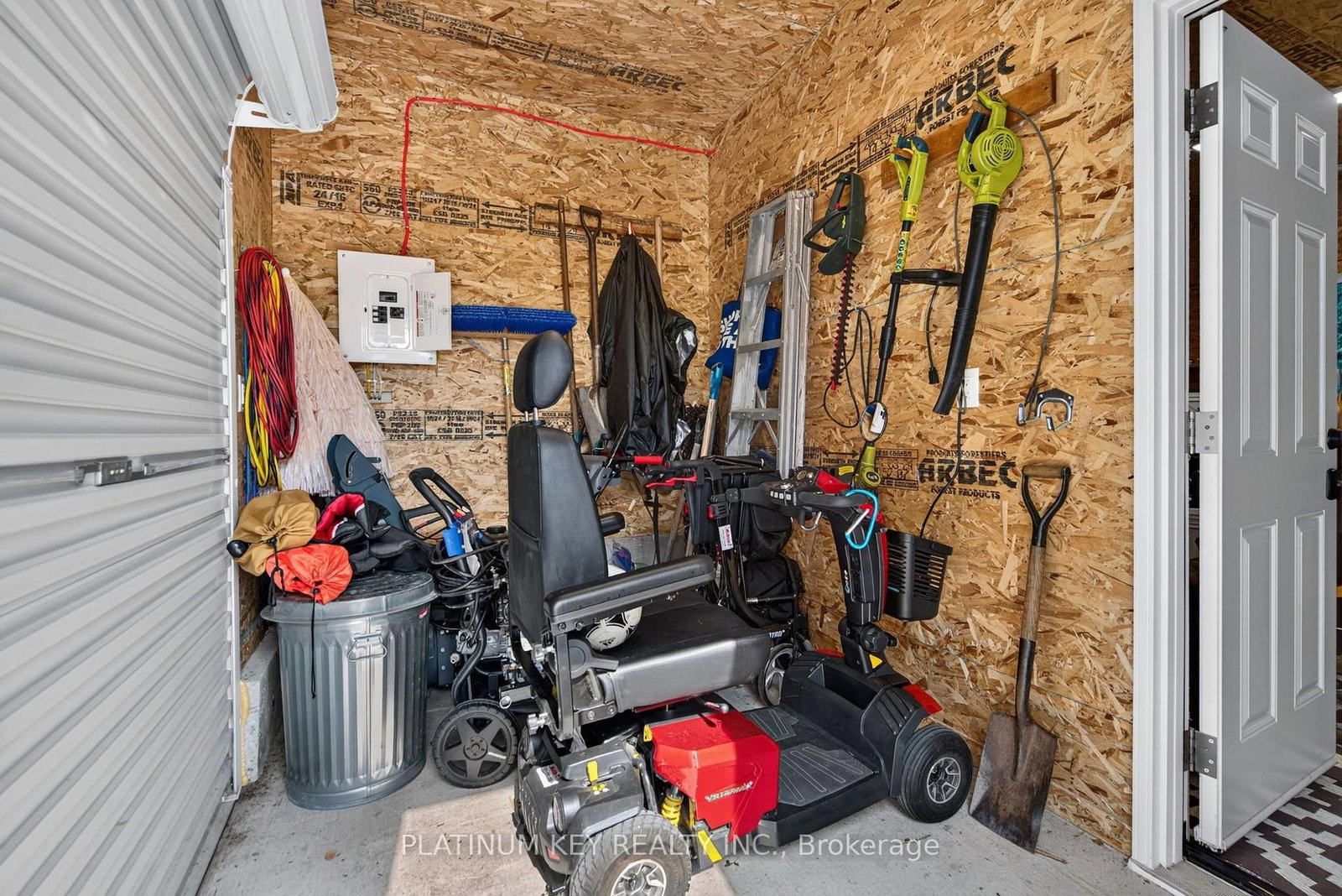 422 Metcalfe Street W • Strathroy-Caradoc, ON photo 24