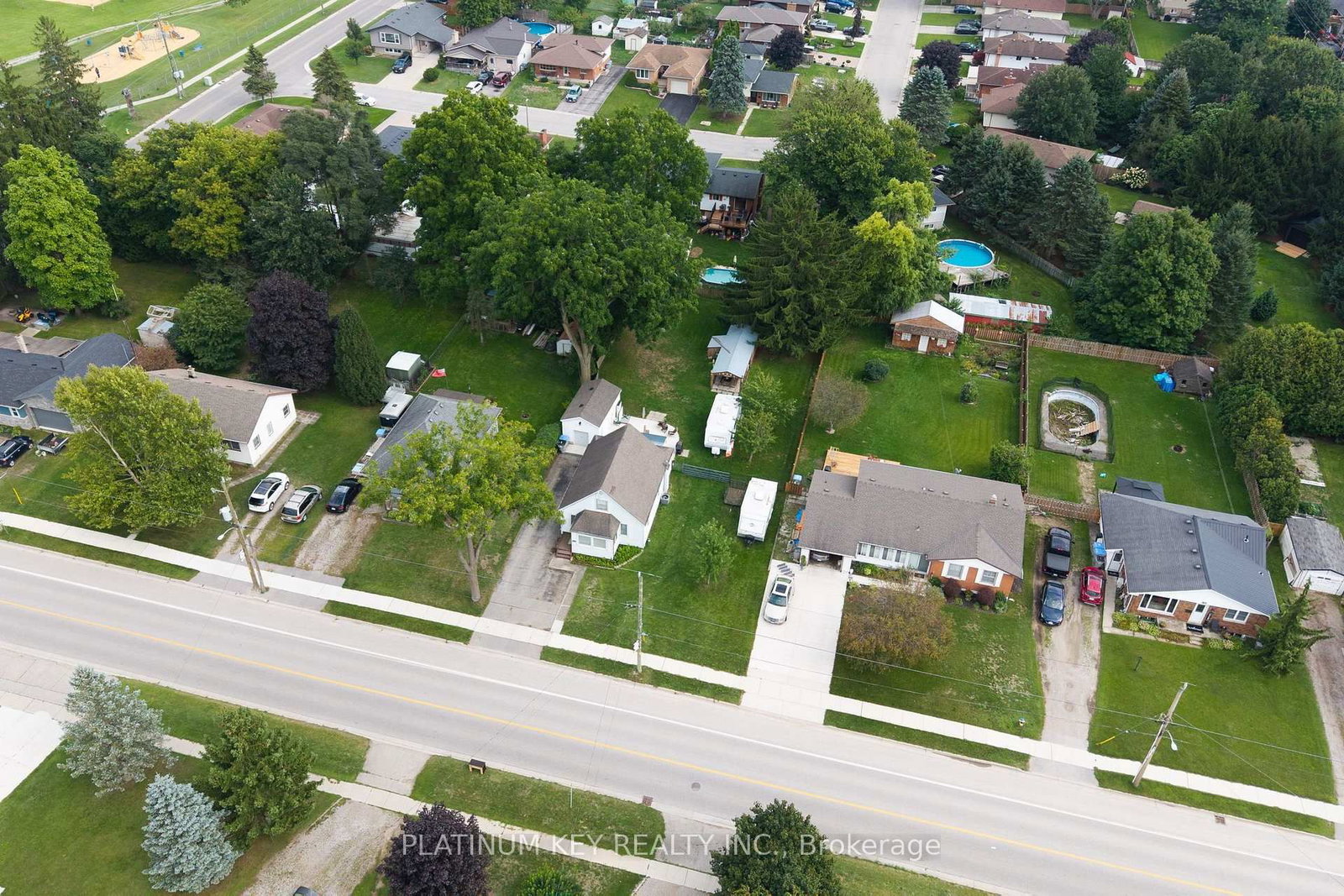 422 Metcalfe Street W • Strathroy-Caradoc, ON photo 35