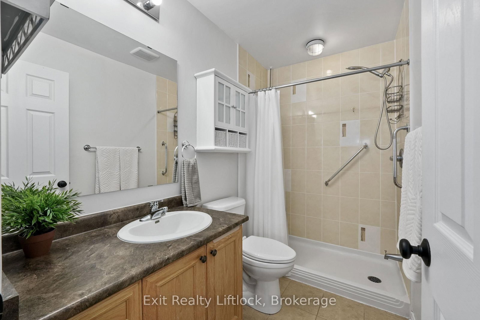 629 Tully Crescent • Peterborough, ON photo 14