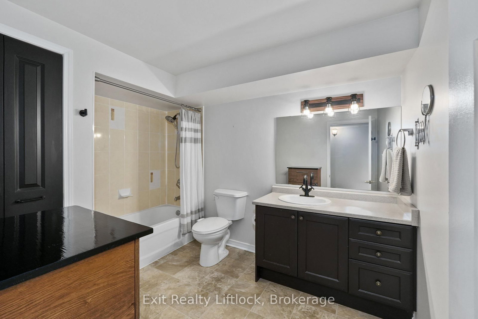 629 Tully Crescent • Peterborough, ON photo 32
