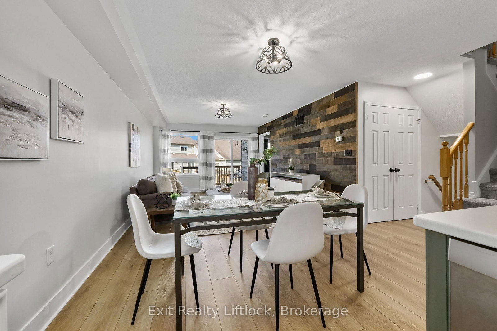 629 Tully Crescent • Peterborough, ON photo 8