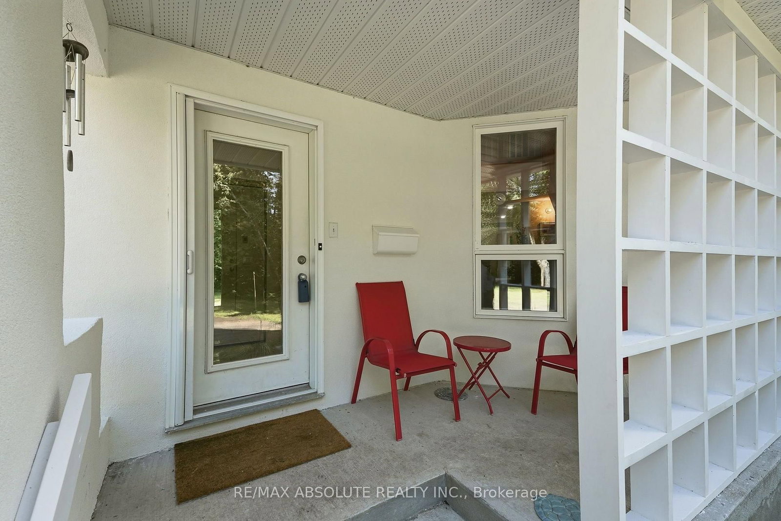 1645 Royal Orchard Drive • Ottawa, ON photo 3