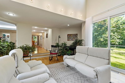 1645 Royal Orchard Drive • Ottawa, ON photo 7