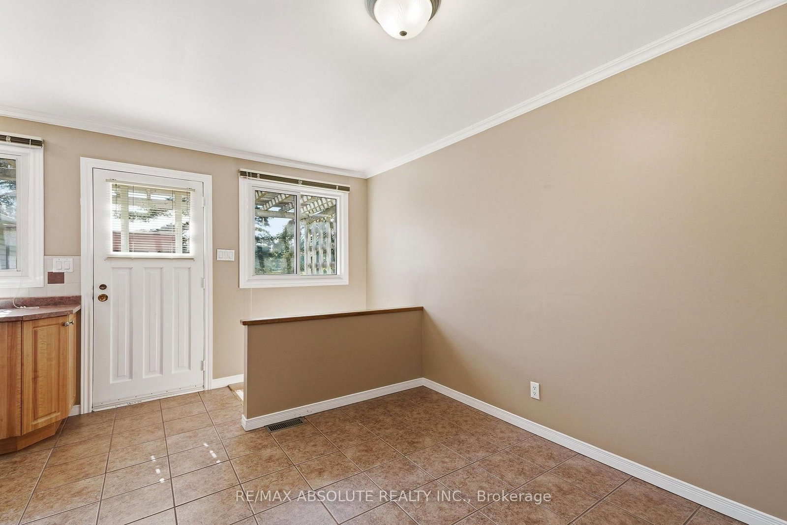 346 Galloway Drive • Orleans, ON photo 16