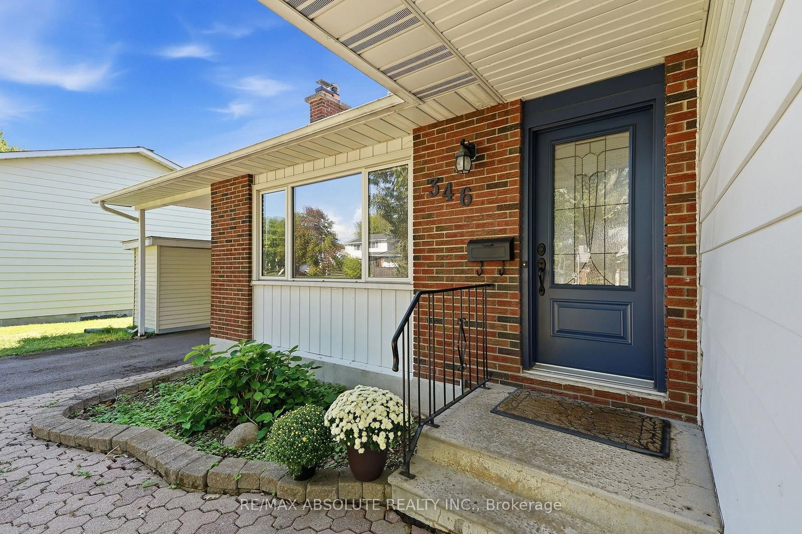 346 Galloway Drive • Orleans, ON photo 3