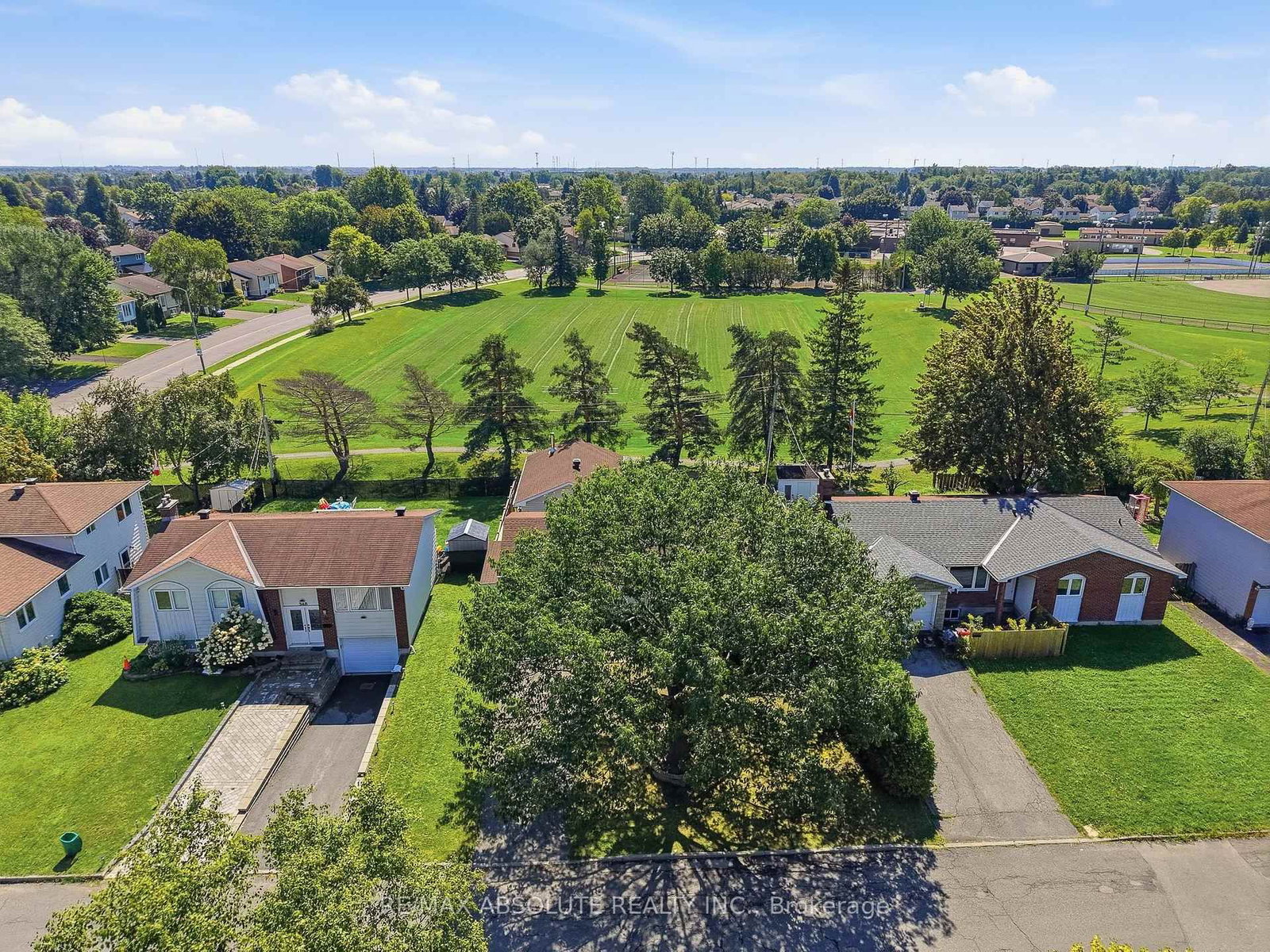 346 Galloway Drive • Orleans, ON photo 33
