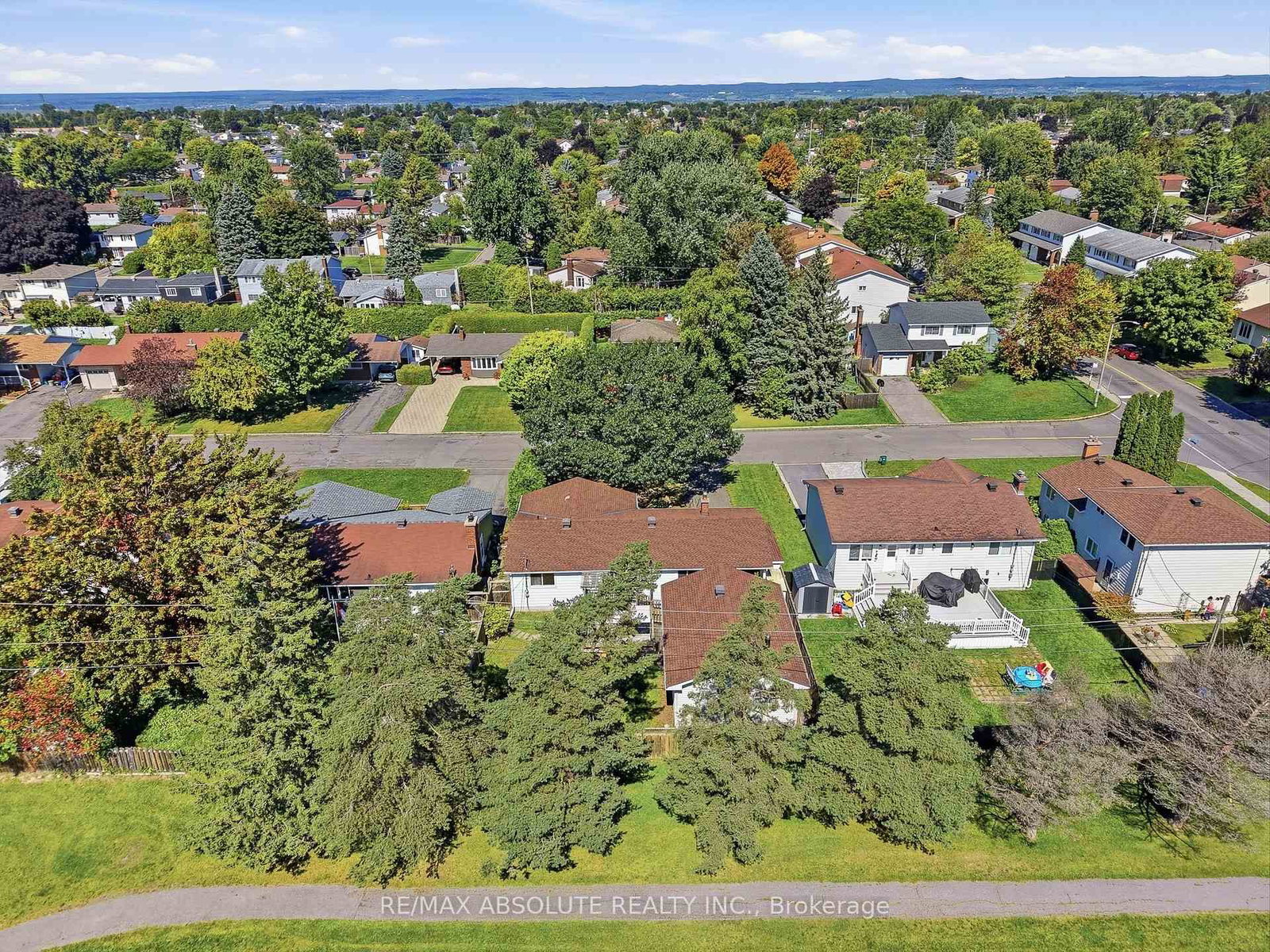 346 Galloway Drive • Orleans, ON photo 36