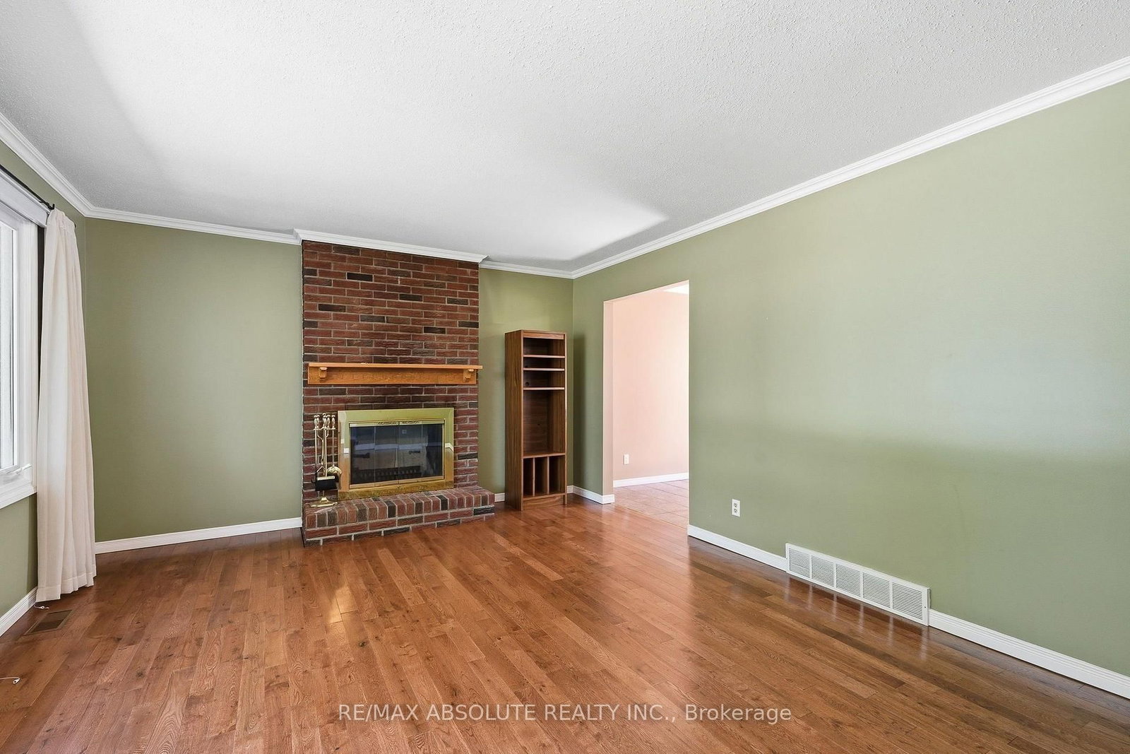 346 Galloway Drive • Orleans, ON photo 5