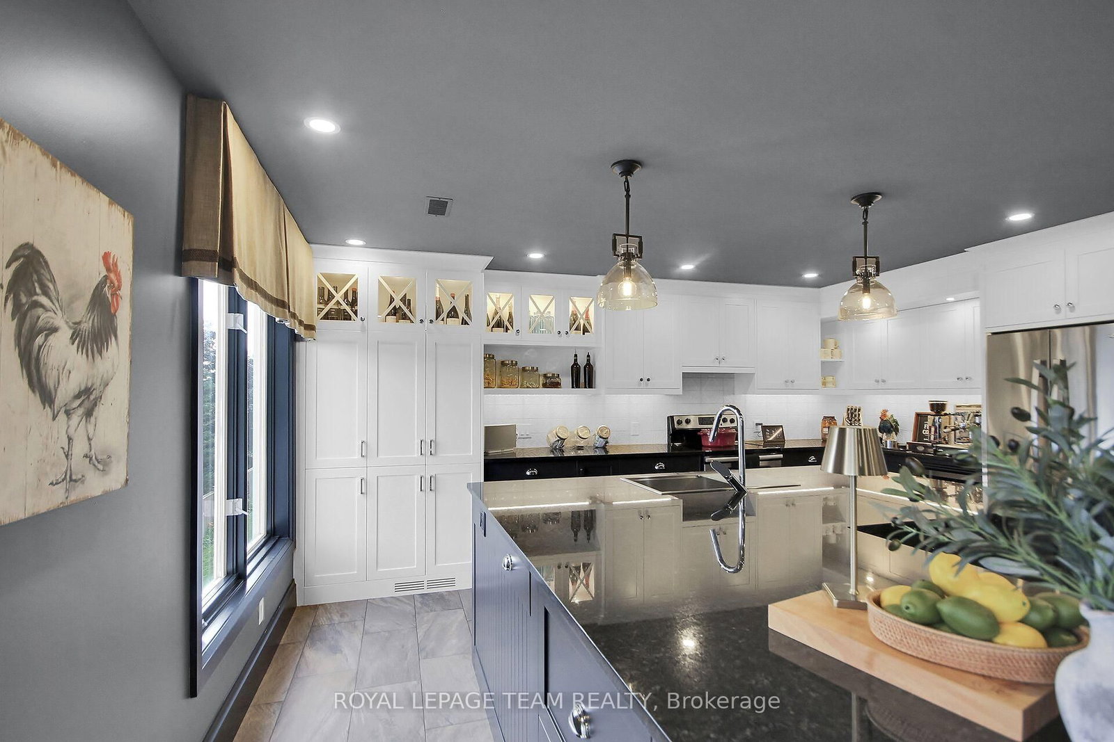 4448 Harper Avenue • #7 • Ottawa, ON photo 4