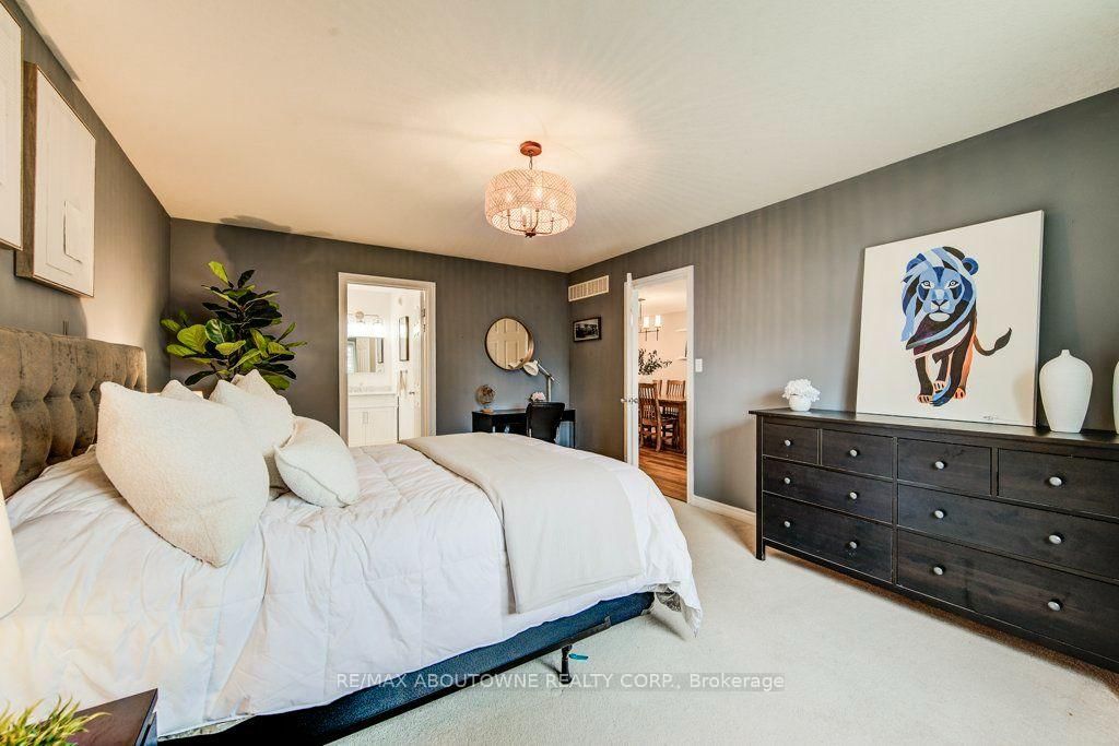 12 BROCK Street • Guelph, ON photo 11