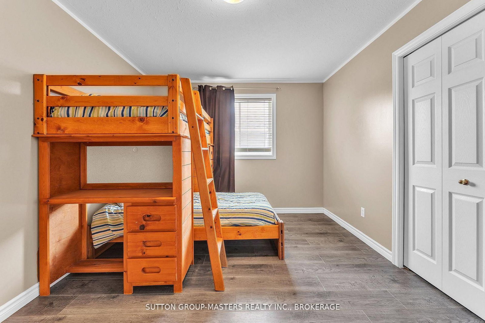 384 Emerald Street • Kingston, ON photo 25