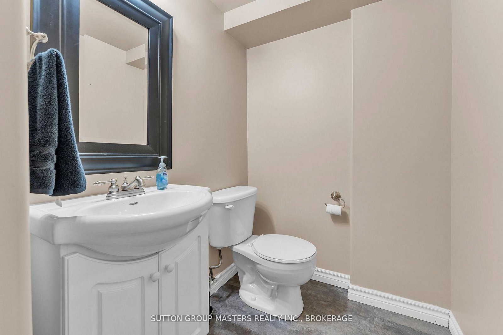 384 Emerald Street • Kingston, ON photo 31