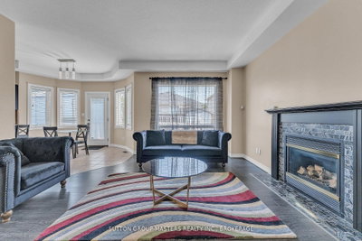 384 Emerald Street • Kingston, ON photo 8