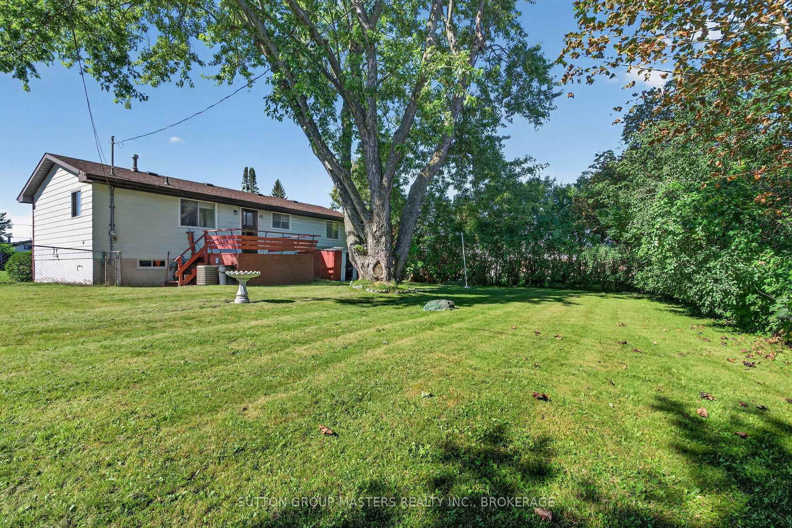 139 Sherwood Avenue • Loyalist, ON photo 9
