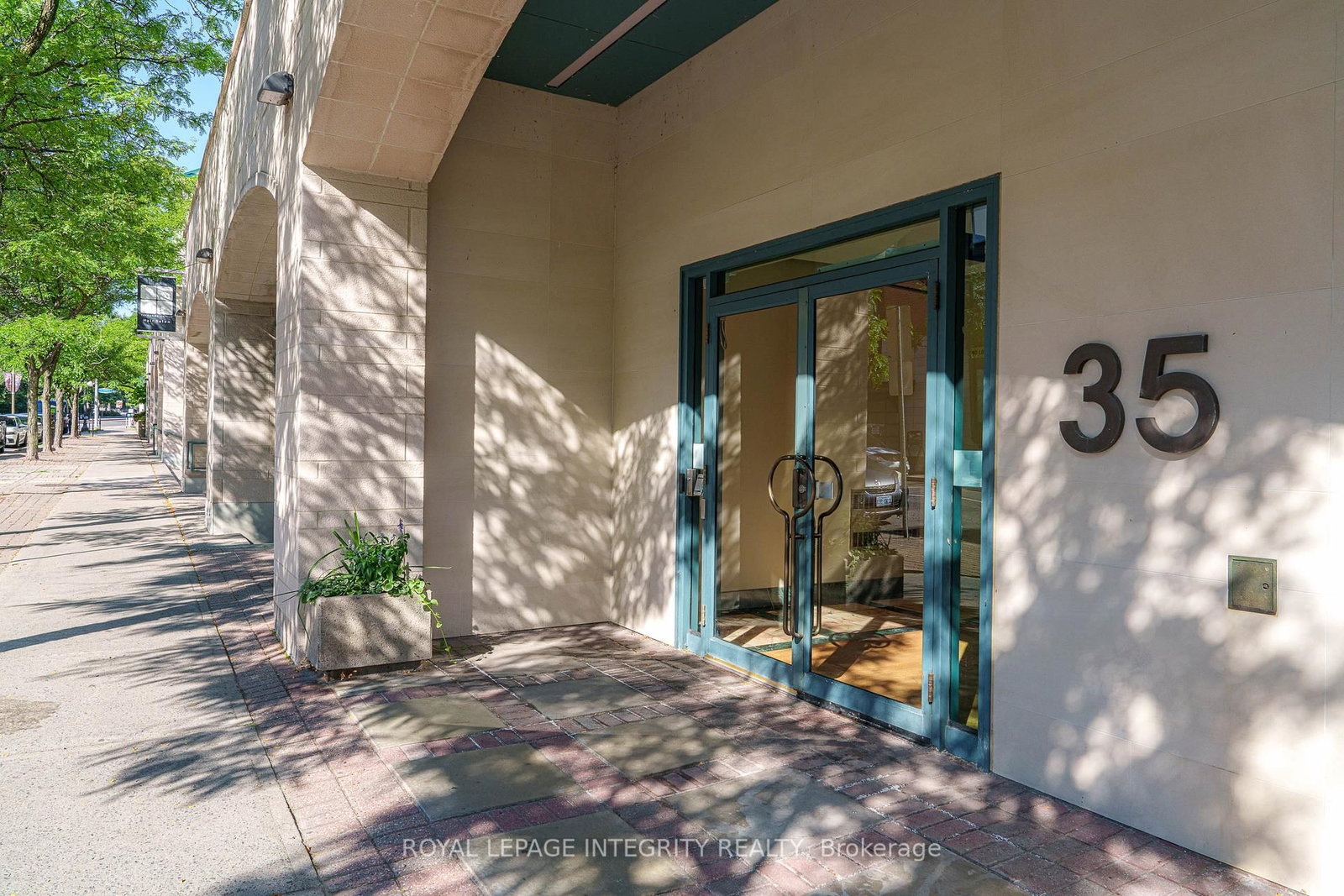 35 Murray Street • #217 • Ottawa, ON photo 2