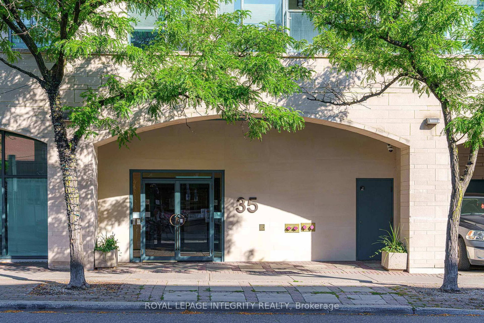 35 Murray Street • #217 • Ottawa, ON photo 3