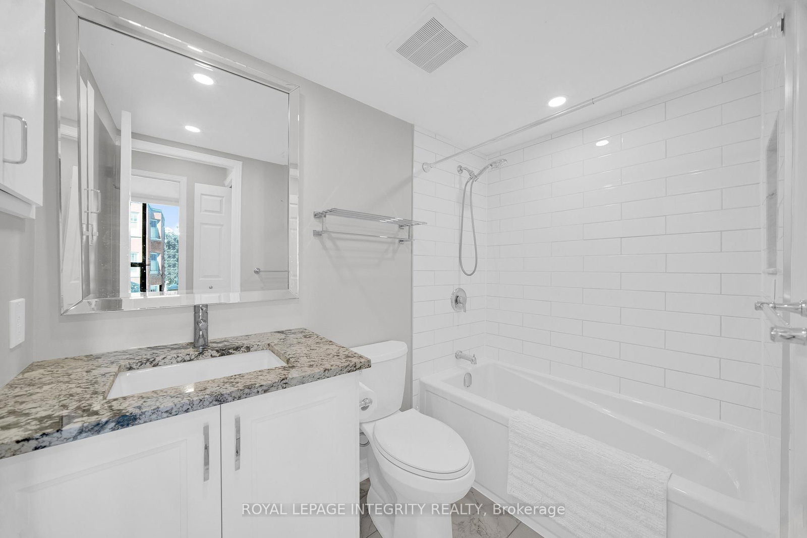 35 Murray Street • #217 • Ottawa, ON photo 32