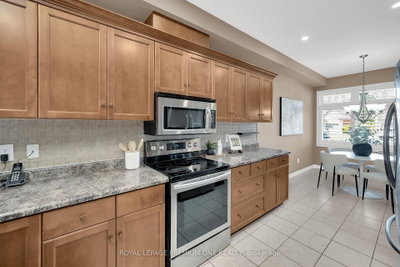 44 Conrad Place • Grimsby, ON photo 9